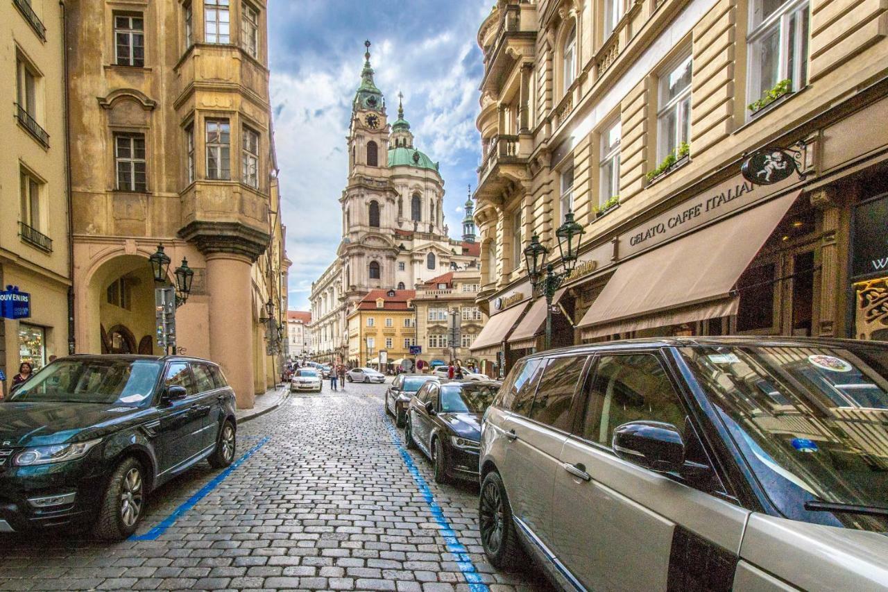 Unique Charles Bridge 2Bdr Apartment. Прага Экстерьер фото